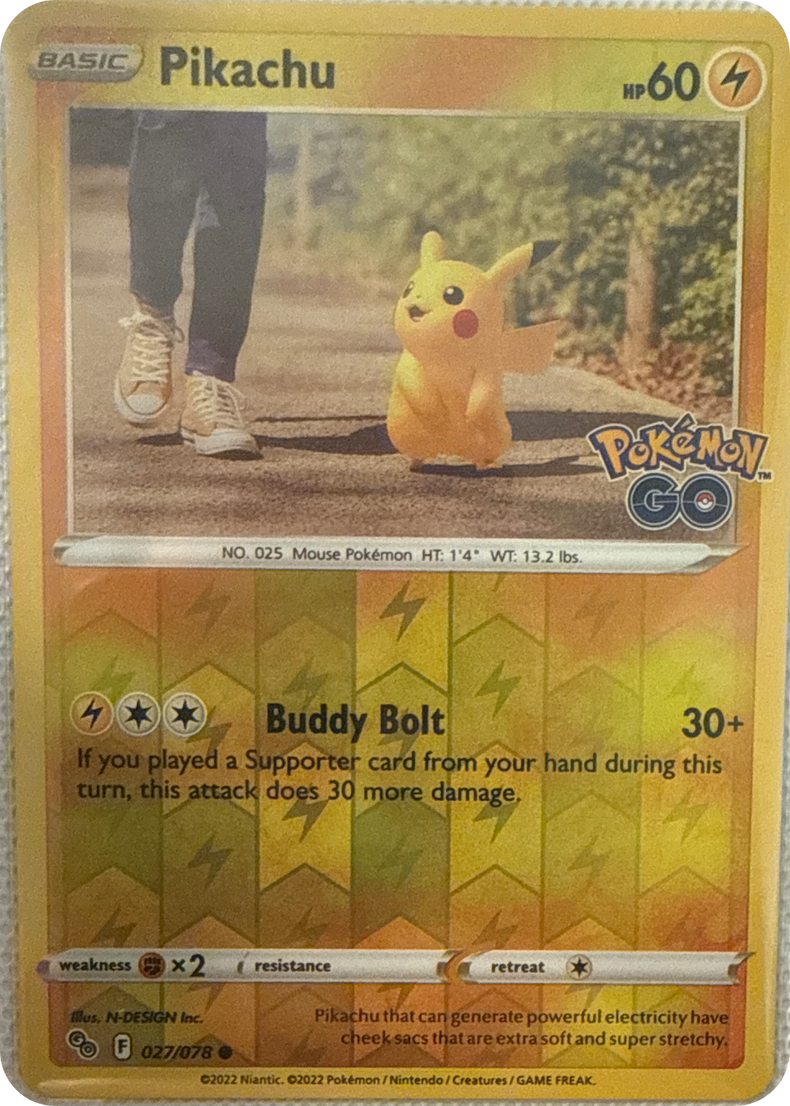 Pikachu trading card #27, Pokémon GO (2022), front