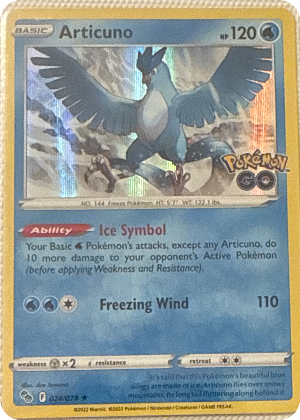 Articuno trading card #24, Pokémon GO (2022), front