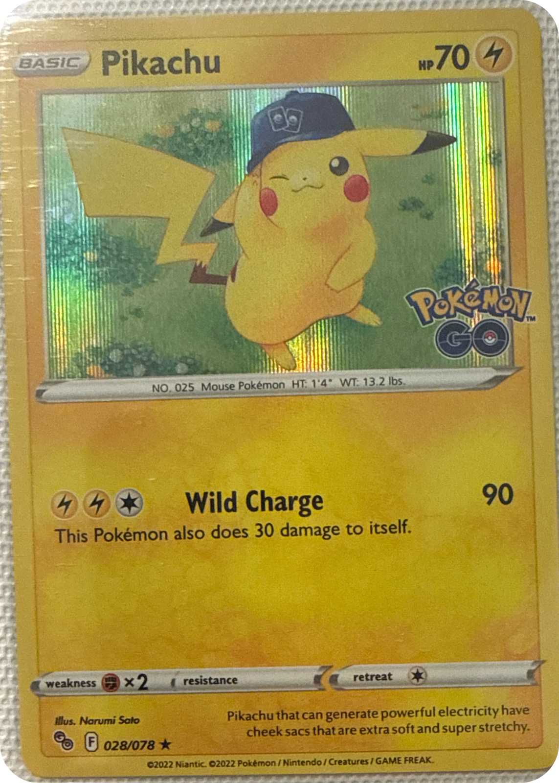Pikachu trading card #28, Pokémon GO (2022), front